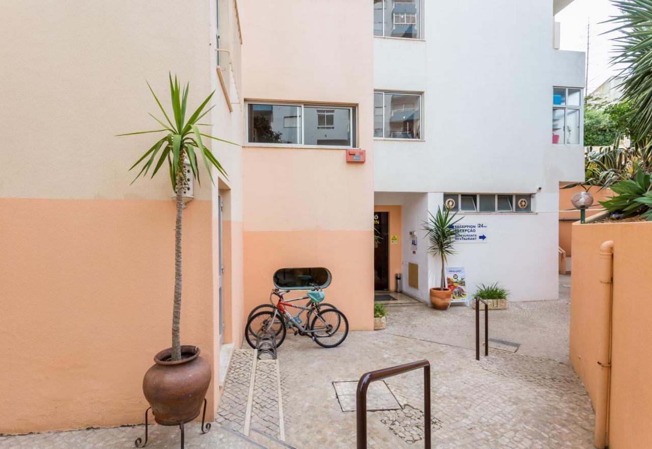 Squash Rocha Suite Beach Apartment Portimão Kültér fotó